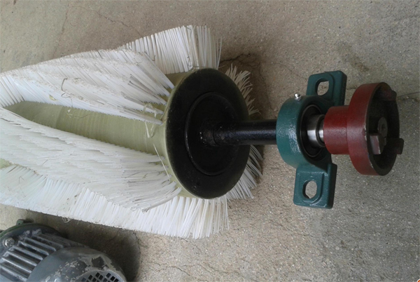 滚刷清扫器 滚刷清扫器